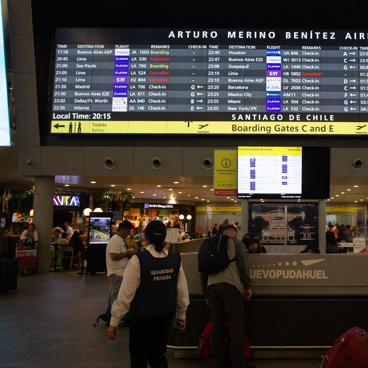 Sindicato de Aeropuerto Nuevo Pudahuel pospone huelga por 24 horas Sindicato de Aeropuerto Nuevo Pudahuel pospone huelga por 24 horas