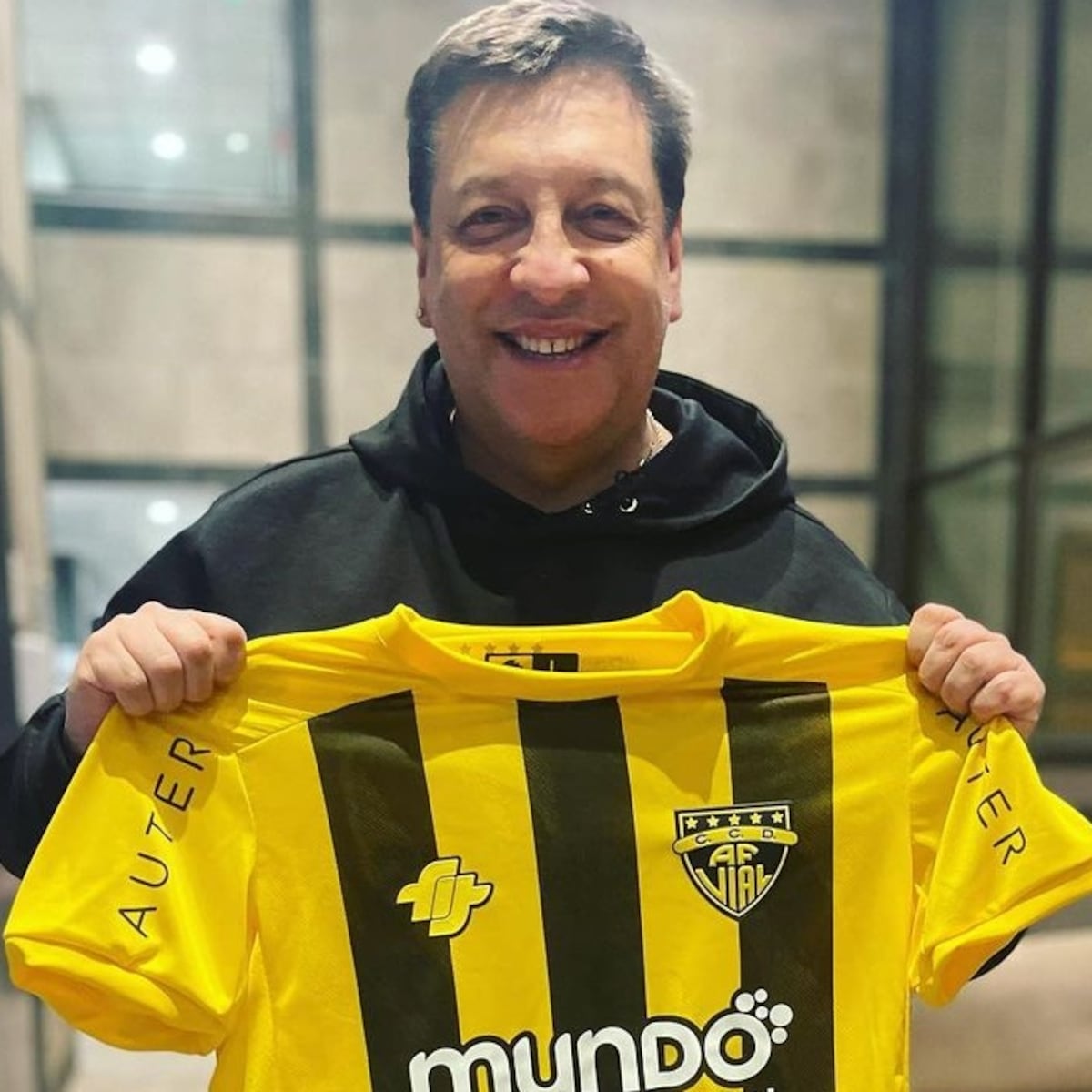 Julio César Rodríguez se compromete a rescatar a Fernández Vial Julio César Rodríguez se compromete a rescatar a Fernández Vial