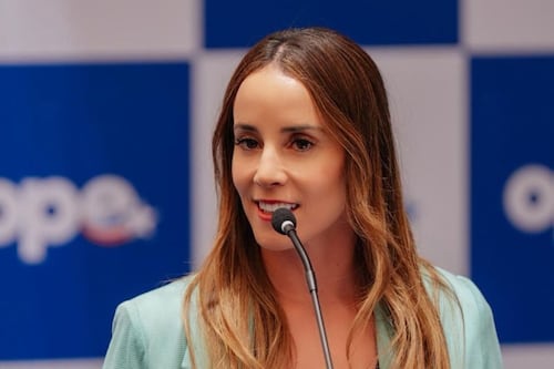 Mara Sedini: del escenario a La Moneda, la vocera que concentra el debate tras el triunfo de Kast