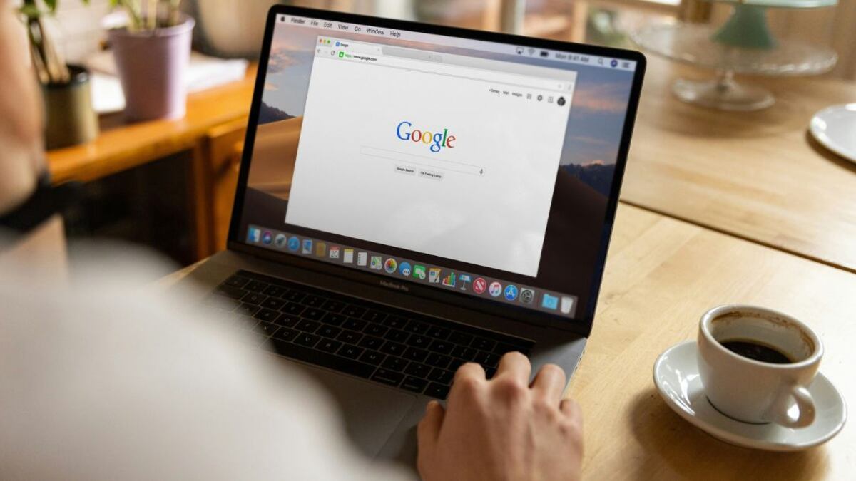 Google tiene varias herramientas que pueden ayudarte a fortalecer tus conocimientos de inglés