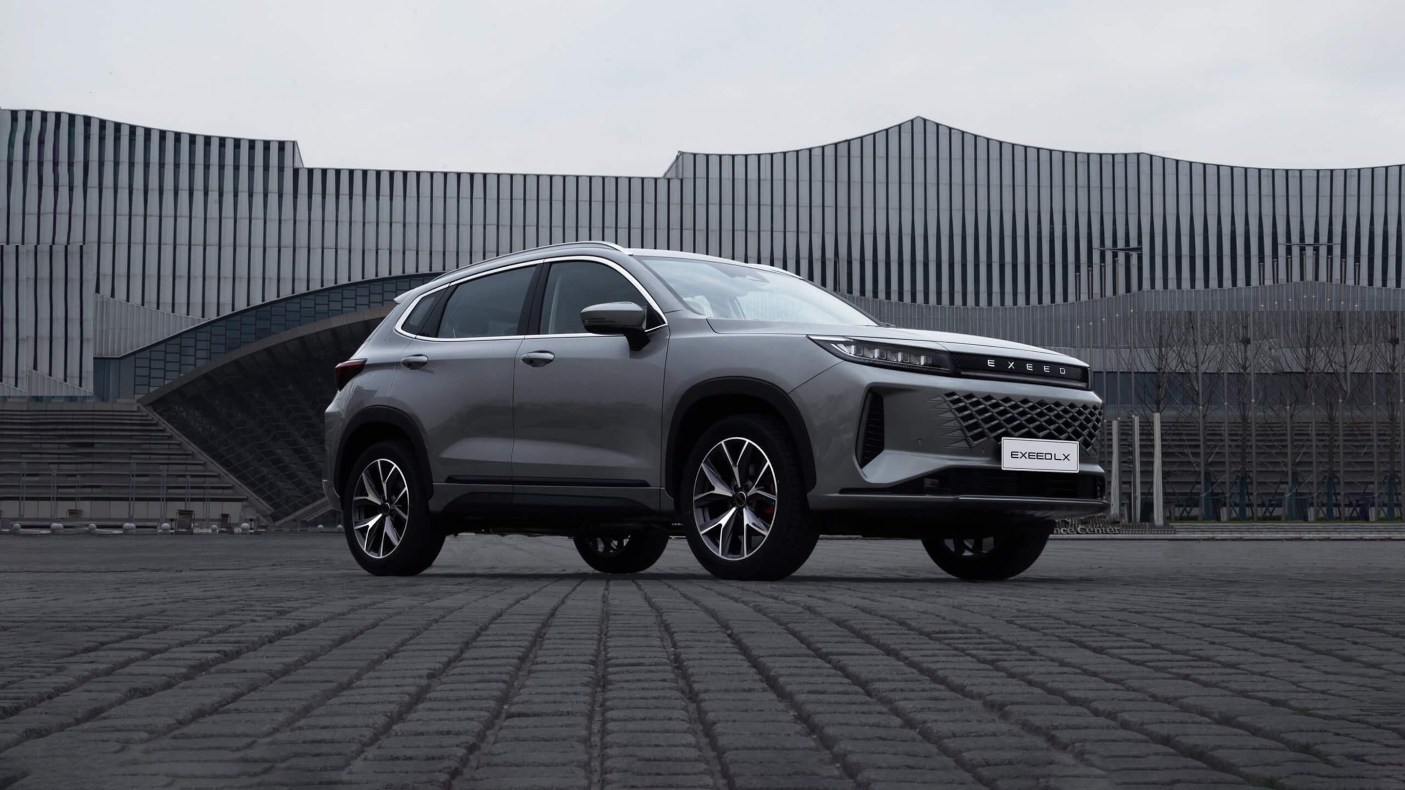 Llega a Chile el renovado Exeed LX