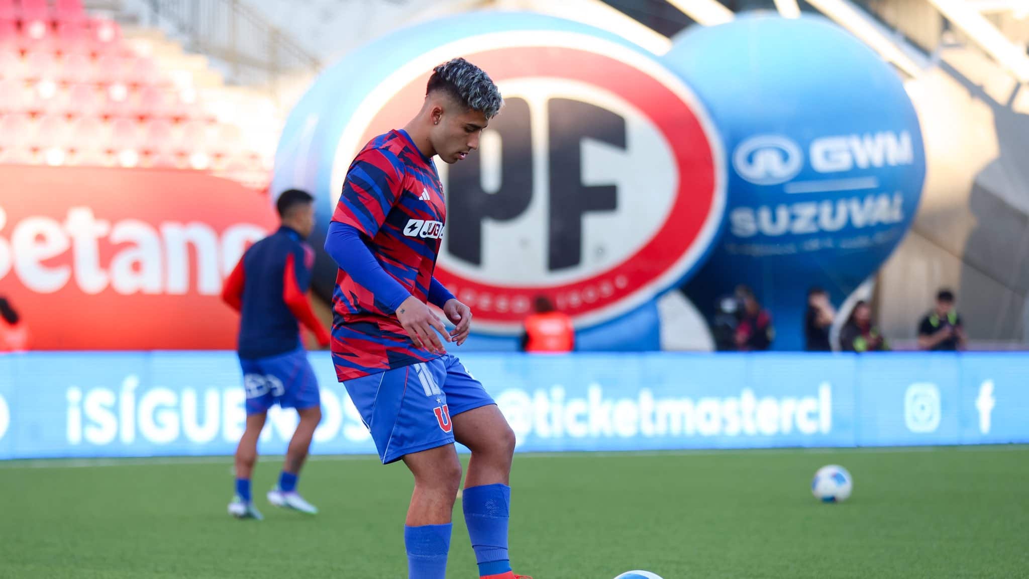 Lucas Assadi / @udechile