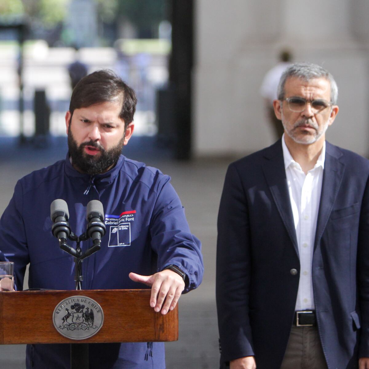 Boric decreta estado de emergencia y toque de queda por riesgo de incendios Boric decreta estado de emergencia y toque de queda por riesgo de incendios