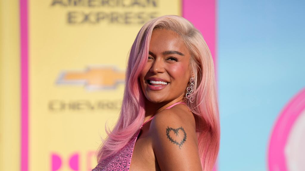 La cantante colombiana en la premiere de Barbie en el Shrine Auditorium en Los Angeles. (AP Photo/Chris Pizzello)
