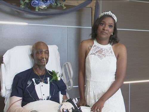 Aún así dio el “sí”: La razón por la que este hombre tuvo que celebrar su boda en el hospital