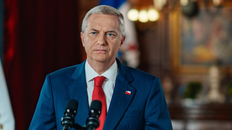 Cadem: 49% cree que medidas anunciadas por el Presidente Kast beneficiarán principalmente a los más ricos