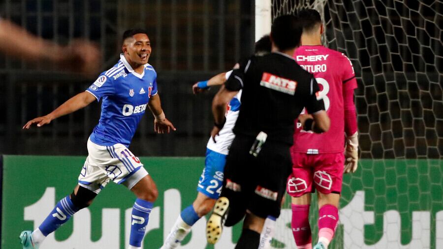 El "Chorri" Palacios brilló con luz propia y clasificó a la U a semifinales