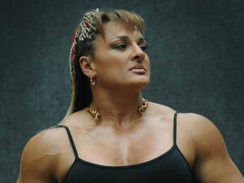 La “Locomotora” Oliveras en la pelea más feroz de su vida: campeona mundial de boxeo ahora lucha contra la muerte