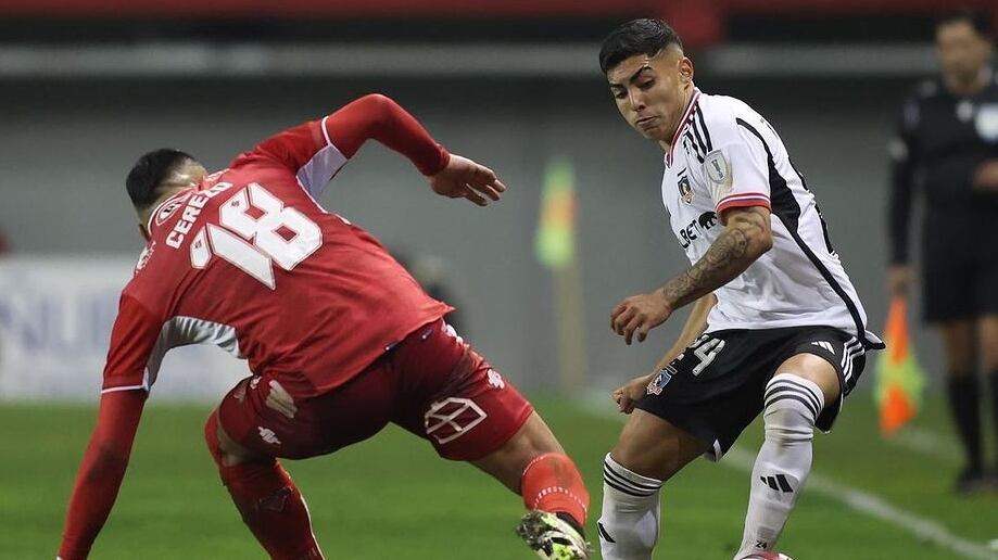 El jugador de Colo Colo tiene un plazo de poco más de dos semanas para resolver sus cautelares de arraigo nacional y arresto domiciliario por el juicio de femicidio frustrado en su contra. De no resolver ese tema, indicaron algunos medios deportivos, el club ruso interesado en sus servicios desistiría de la operación con ByN.