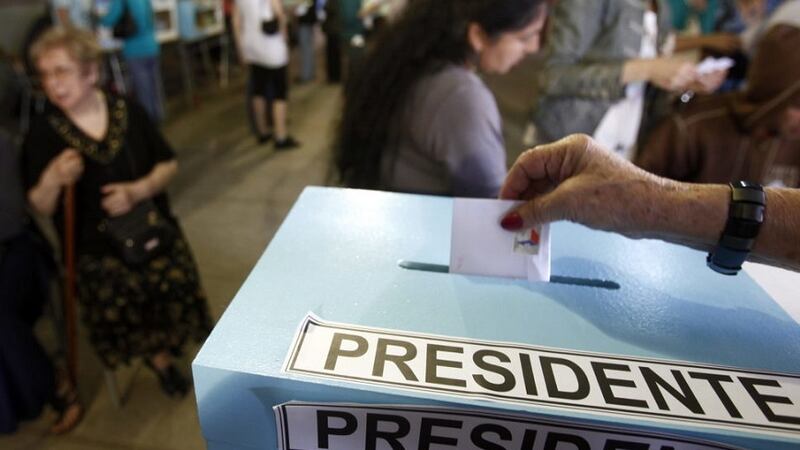 Elecciones primarias presidenciales en Chile: las propuestas asociadas al bienestar animal en los programas de candidatos oficialistas