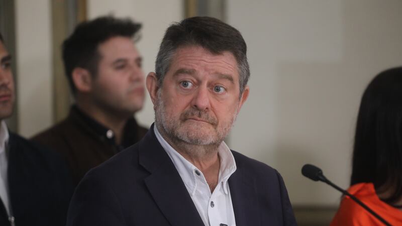 “Perdió toda credibilidad”: Diputados de oposición reaccionan tras allanamiento a gobernador Claudio Orrego