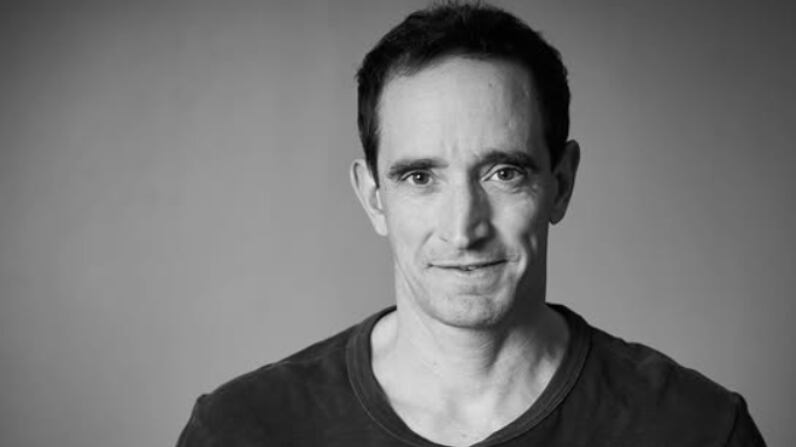 Nicolás Saavedra | Fuente: Instagram @nico_saavedra @corvi