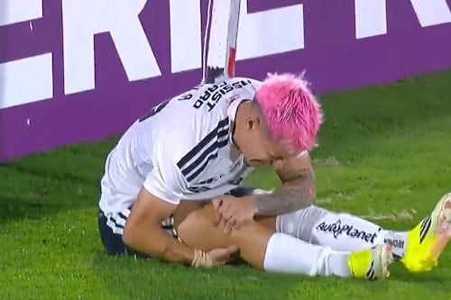 ¿El peor penal de la historia? Disparo de Cristián Zavala y su supuesta lesión dan la vuelta al mundo