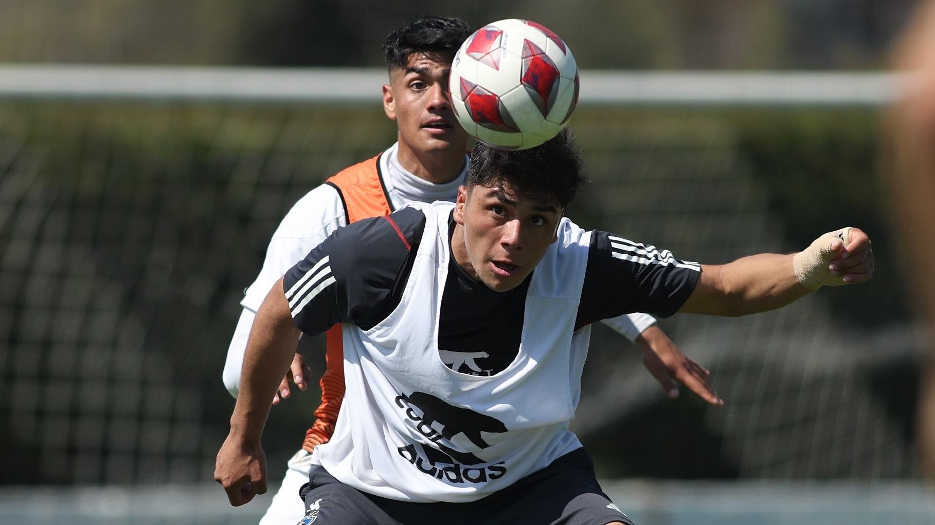 El juvenil delantero albo habló de su indisciplina en Cacique.