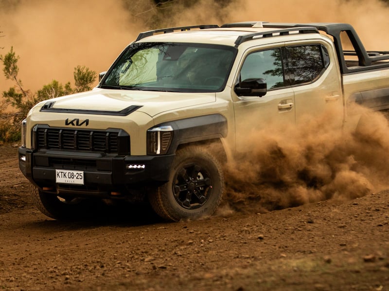 Kia Tasman debuta en Chile y marca la entrada de la marca al competitivo mundo de las pick-up