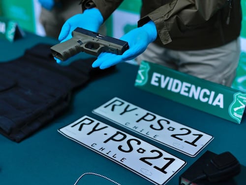 Robo violento de vehículos cae un 23% en la RM: 29 bandas desarticuladas y casi 200 detenidos tras balance del Plan Antiencerronas 4.0