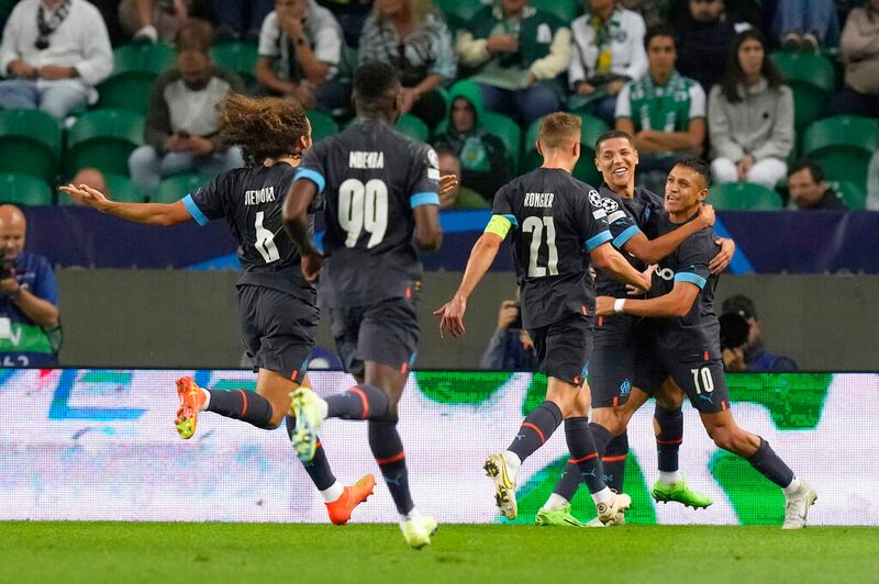 Alexis celebra con el Marsella en la Champions