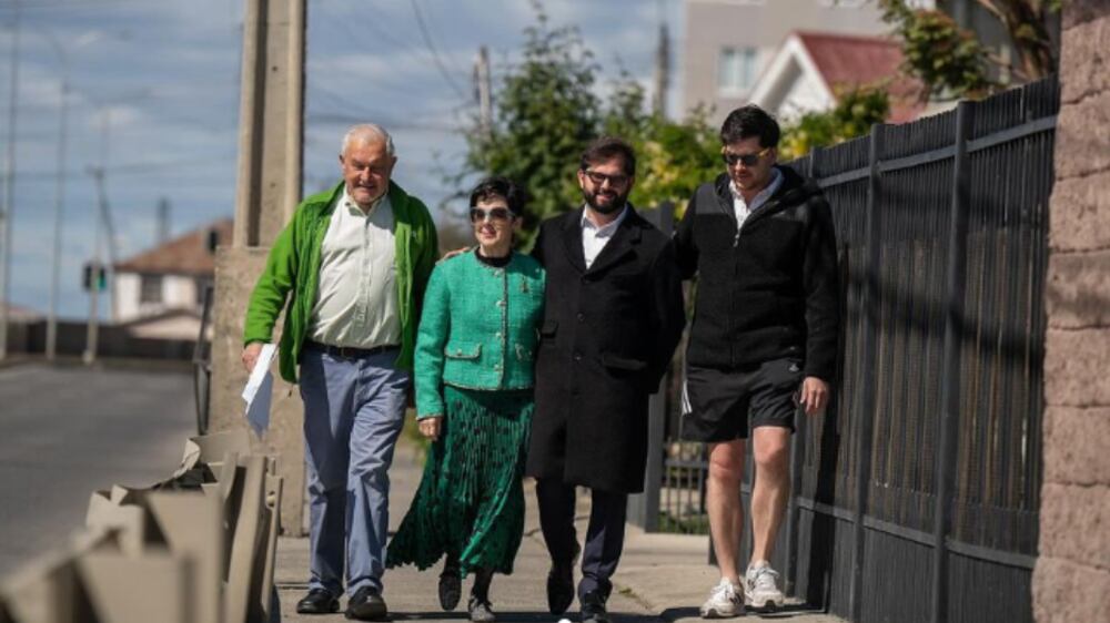 Gabriel Boric y su familia | Fuente: Instagram