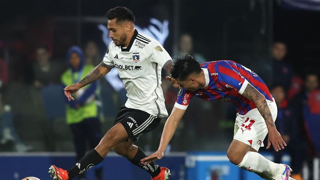 Colo Colo clasificó a octavos de final de la copa.