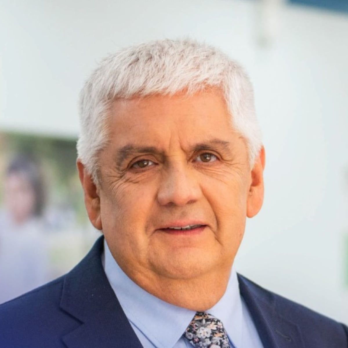 César Oyarzo vuelve a dirigir Fonasa: Economista asume mando César Oyarzo vuelve a dirigir Fonasa: Economista asume mando