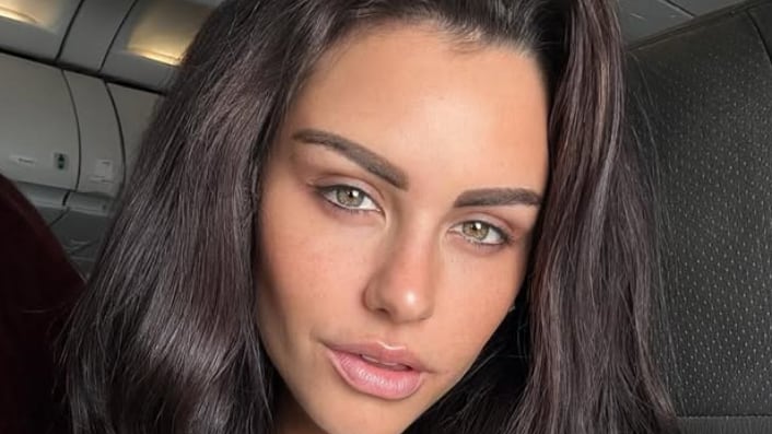 Emilia Dides, Miss Universo Chile.