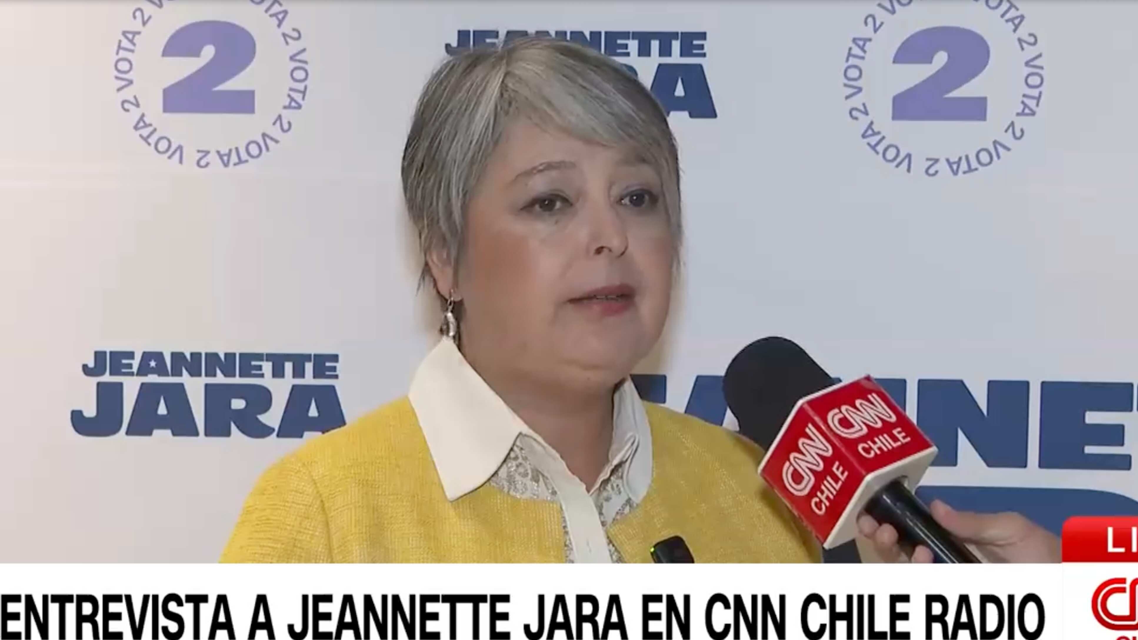 Jeannette Jara arremetió contra el Ejecutivo por la lenta reconstrucción en Valparaíso