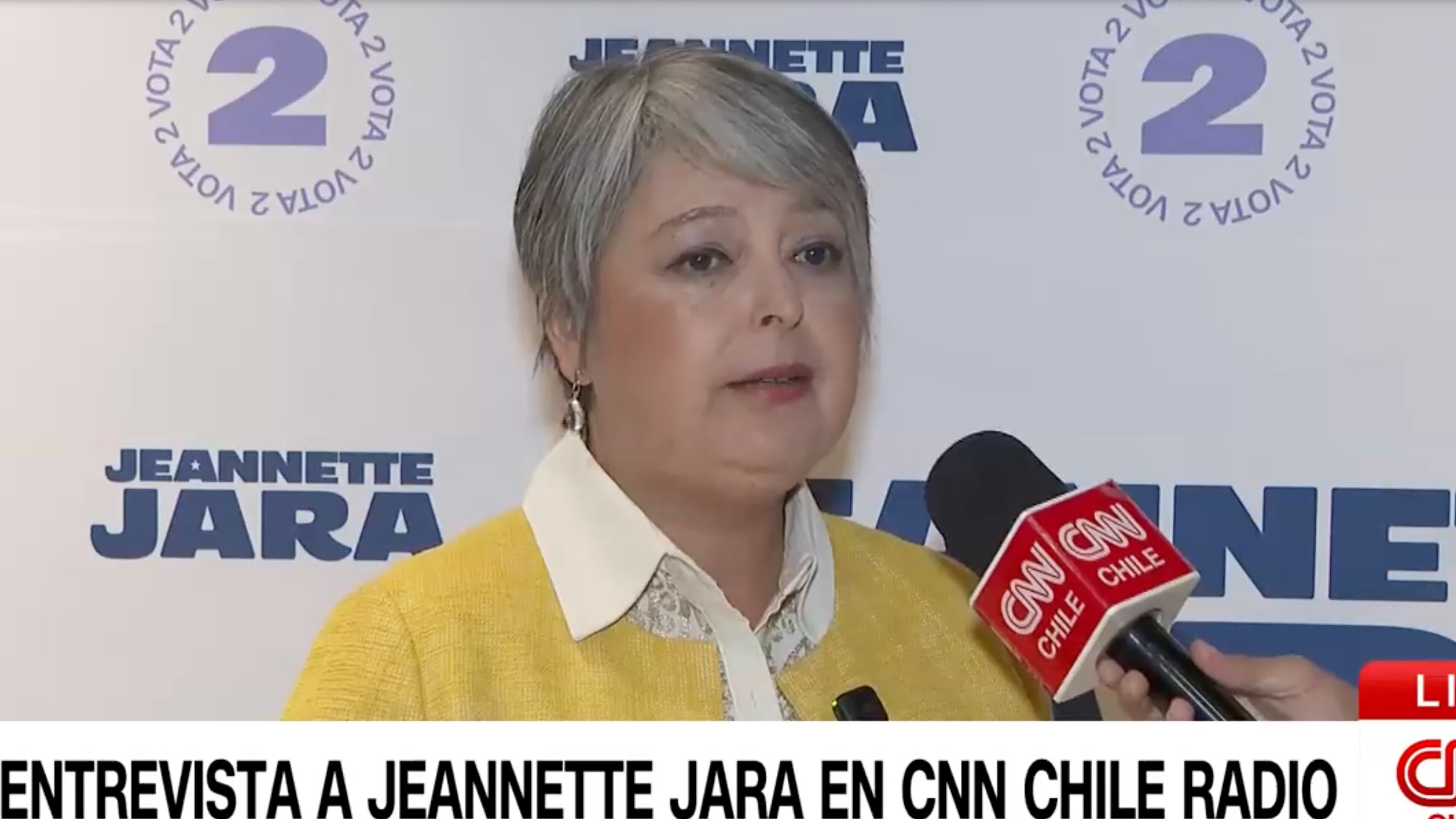Jeannette Jara arremetió contra el Ejecutivo por la lenta reconstrucción en Valparaíso