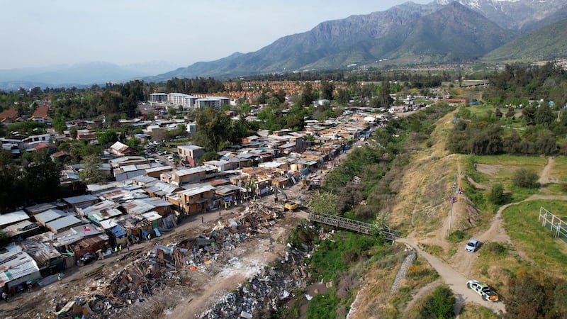 Municipalidad de La Florida lleva más de 70% de avance en desalojo de la Toma Dignidad