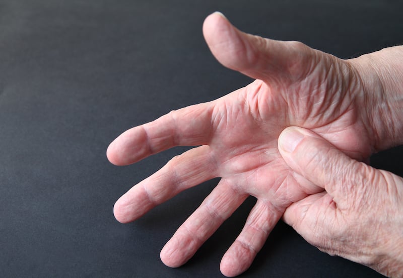 Conoce los síntomas del accidente cerebrovascular y cómo identificar