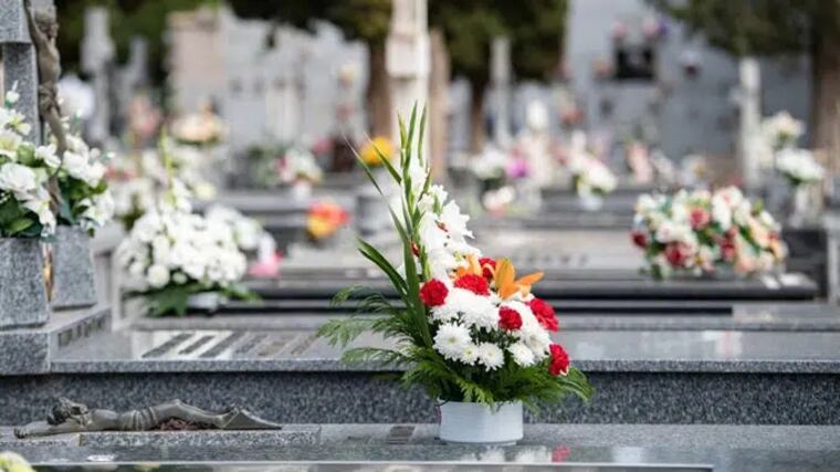 Vendedor de flores habría violado a otro hombre en cementerio de Talcahuano
