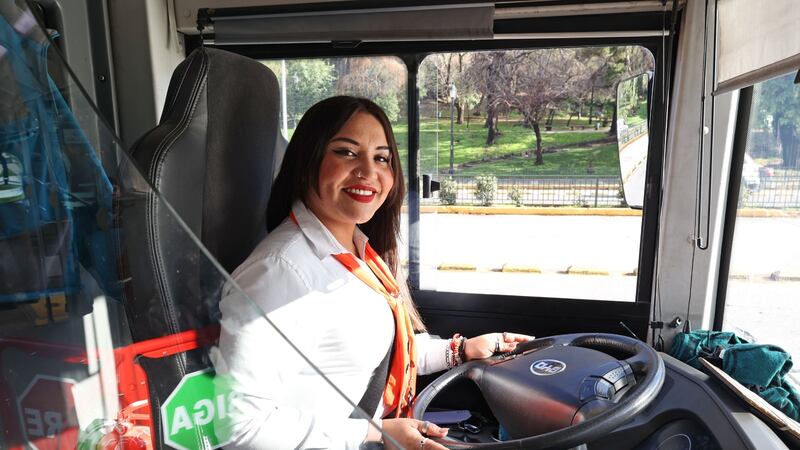 La Florida ofrece 170 cupos para mujeres que quieran convertirse en conductoras profesionales de la Red Móvil de transporte