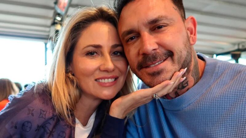Otro terremoto para Mauricio Pinilla y Gissella Gallardo: aparecen como imputados en caso de fraude