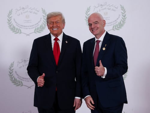 Trump aumenta sus amenazas contra la organización del Mundial 2026 mientras Infantino guarda silencio