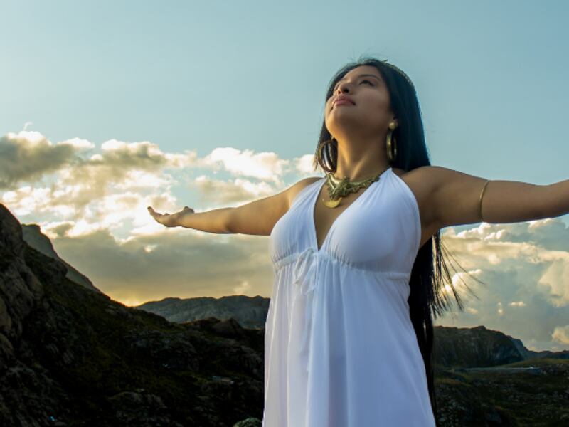 Wendy Sulca está lista para que la vean tal cuál es en su nuevo disco “Mírame como soy”