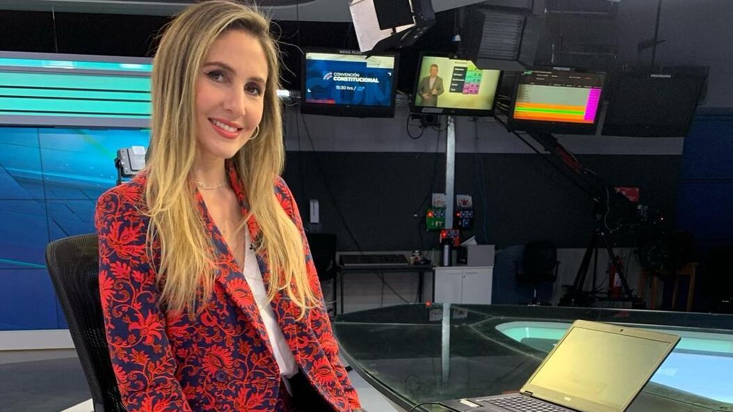 La periodista Claudia Salas denunció a un sujeto que, por meses, la ha acosado en redes sociales.