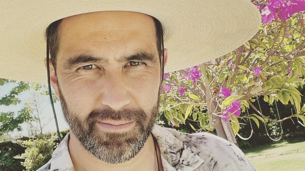 El arquero de Betis ayudó económicamente en la intervención del exfutbolista Nelson Sandoval.