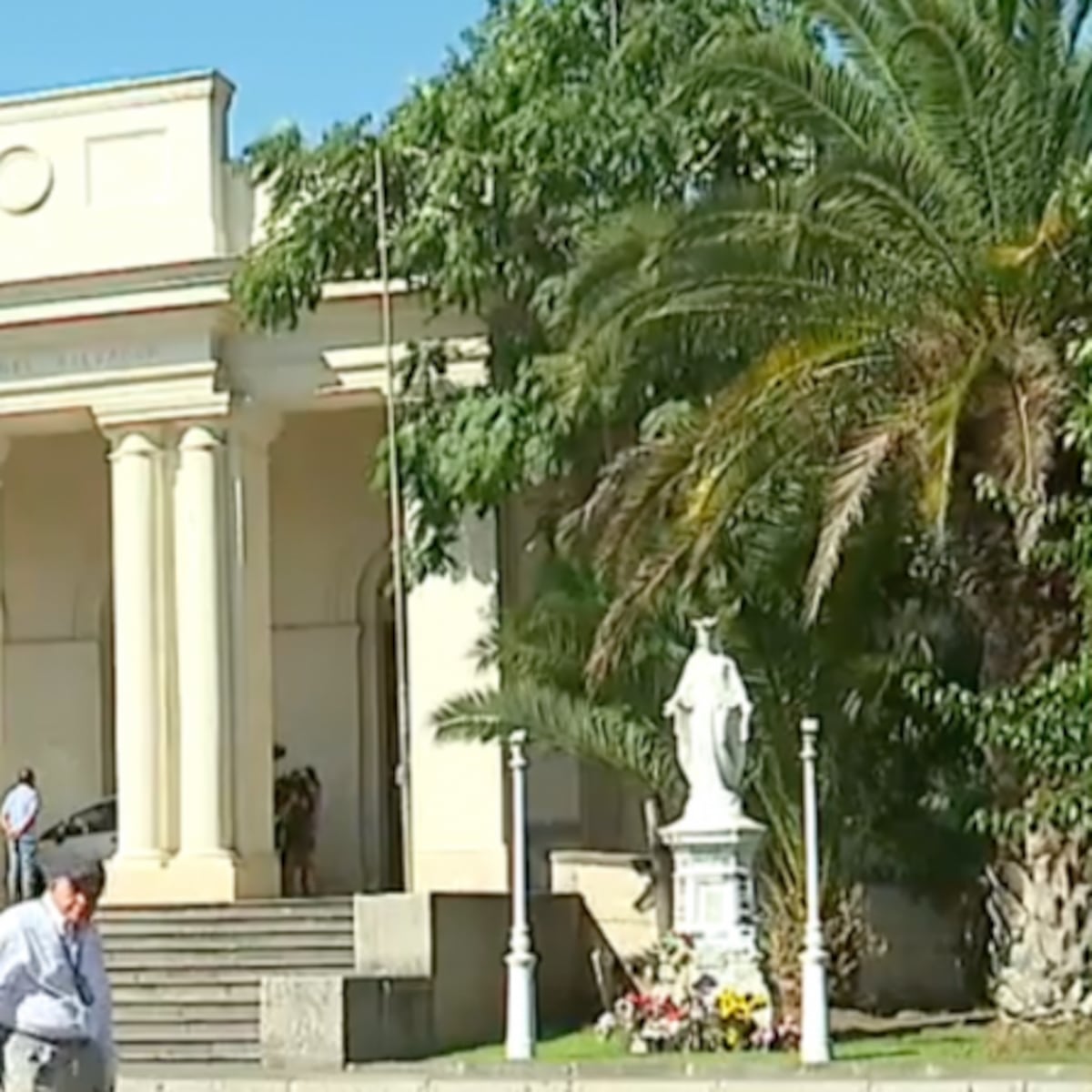 Hija de paciente fallecido en Hospital El Salvador niega afectación por ingreso de madre ministra Hija de paciente fallecido en Hospital El Salvador niega afectación por ingreso de madre ministra