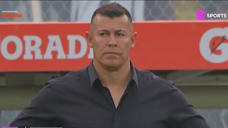 Mosa no logra adelantar directorio en ByN para oficializar salida de Almirón de Colo Colo: “Esperamos discutir cuál será el DT que vamos a tener para terminar el campeonato”