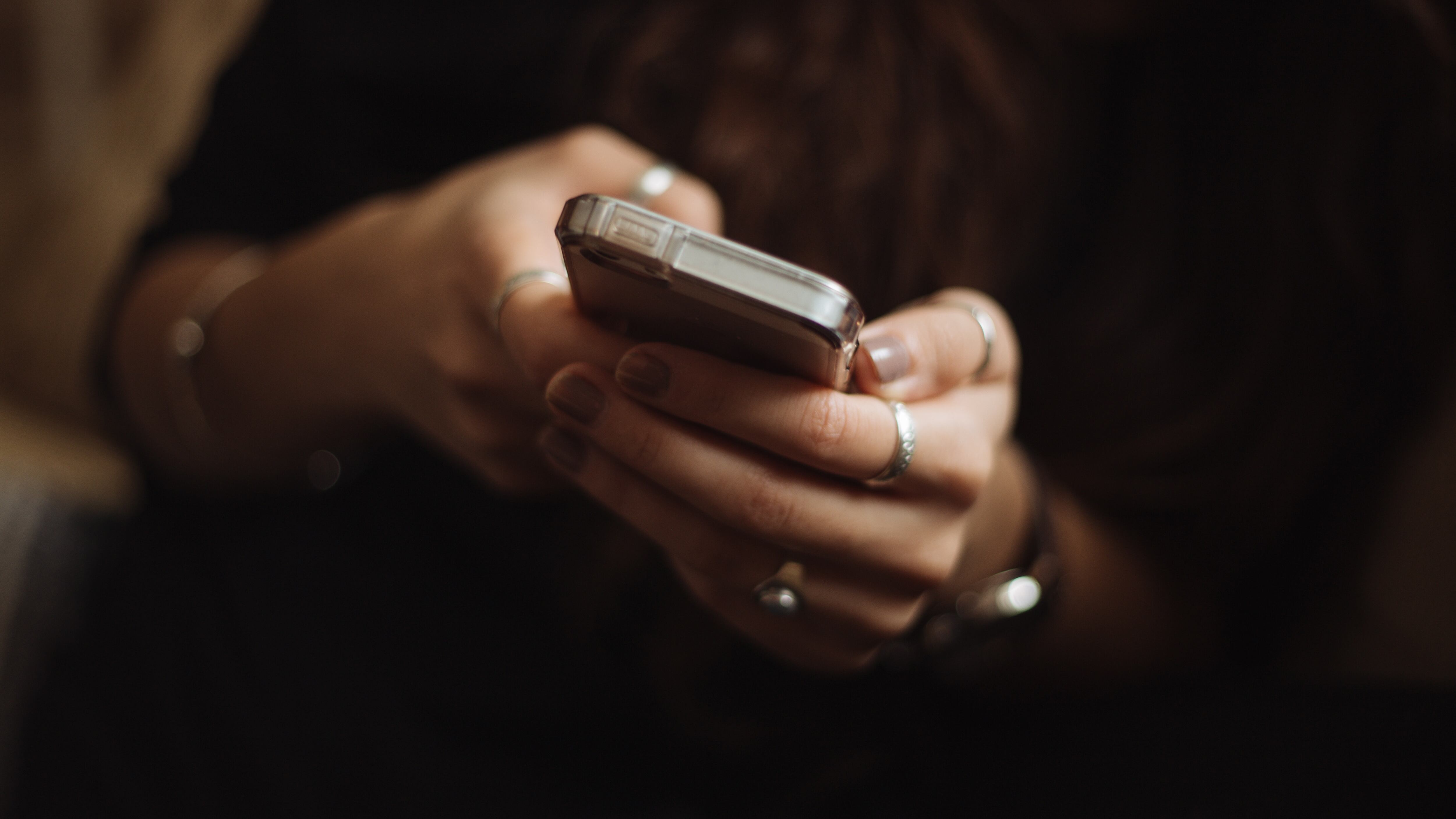 El país que castigará con 30 años de cárcel el robo de celulares