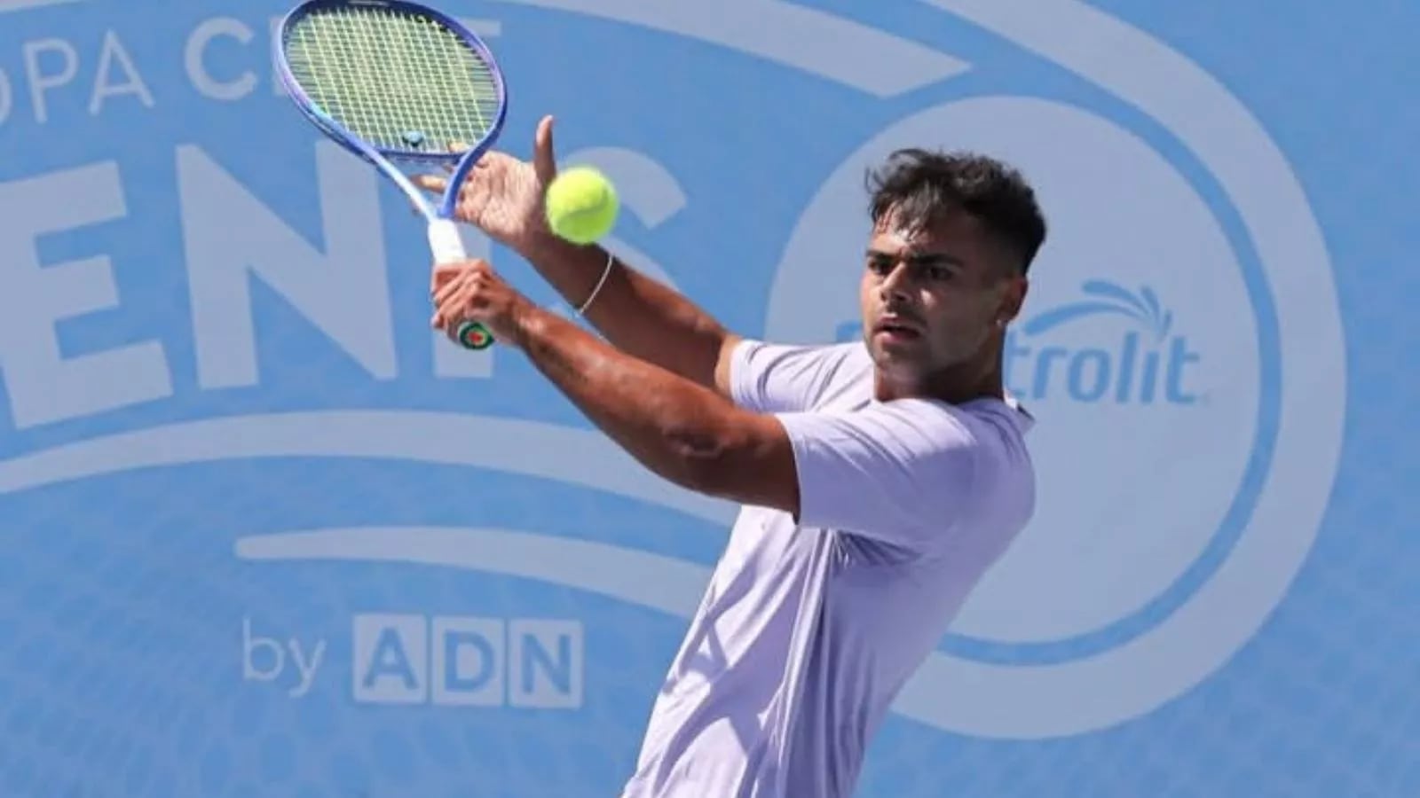 Tenista chileno es apuñalado en violenta encerrona en Providencia: hay tres detenidos