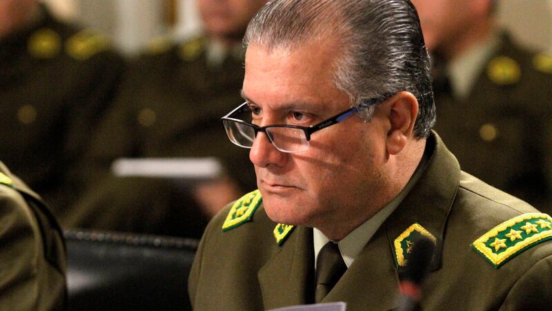 Exgeneral director de Carabineros, Bruno Villalobos tendrá que devolver más de $30 millones a la Mutualidad de la institución