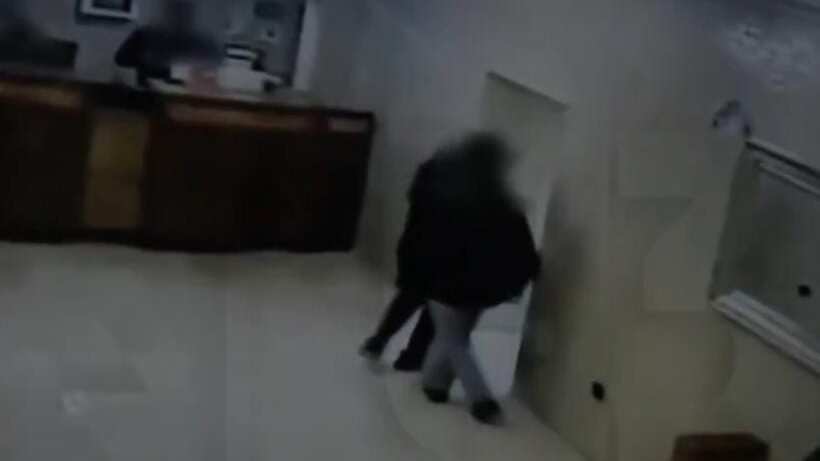 Ingreso de Manuel Monsalve y la denunciante al Hotel Panamericano la noche del 22 de septiembre de 2024.