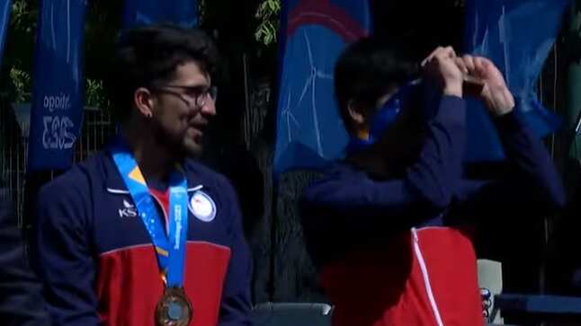 La dupla nacional obtuvo esta mañana la presea de bronce en la competencia de ciclismo de ruta para personas con dificultad visual con guía.