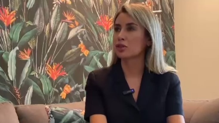 Camila Andrade en el programa Que te lo digo de Zona Latina