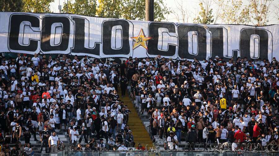 Las autoridades han establecido un máximo de 10.000 espectadores en los estadios
