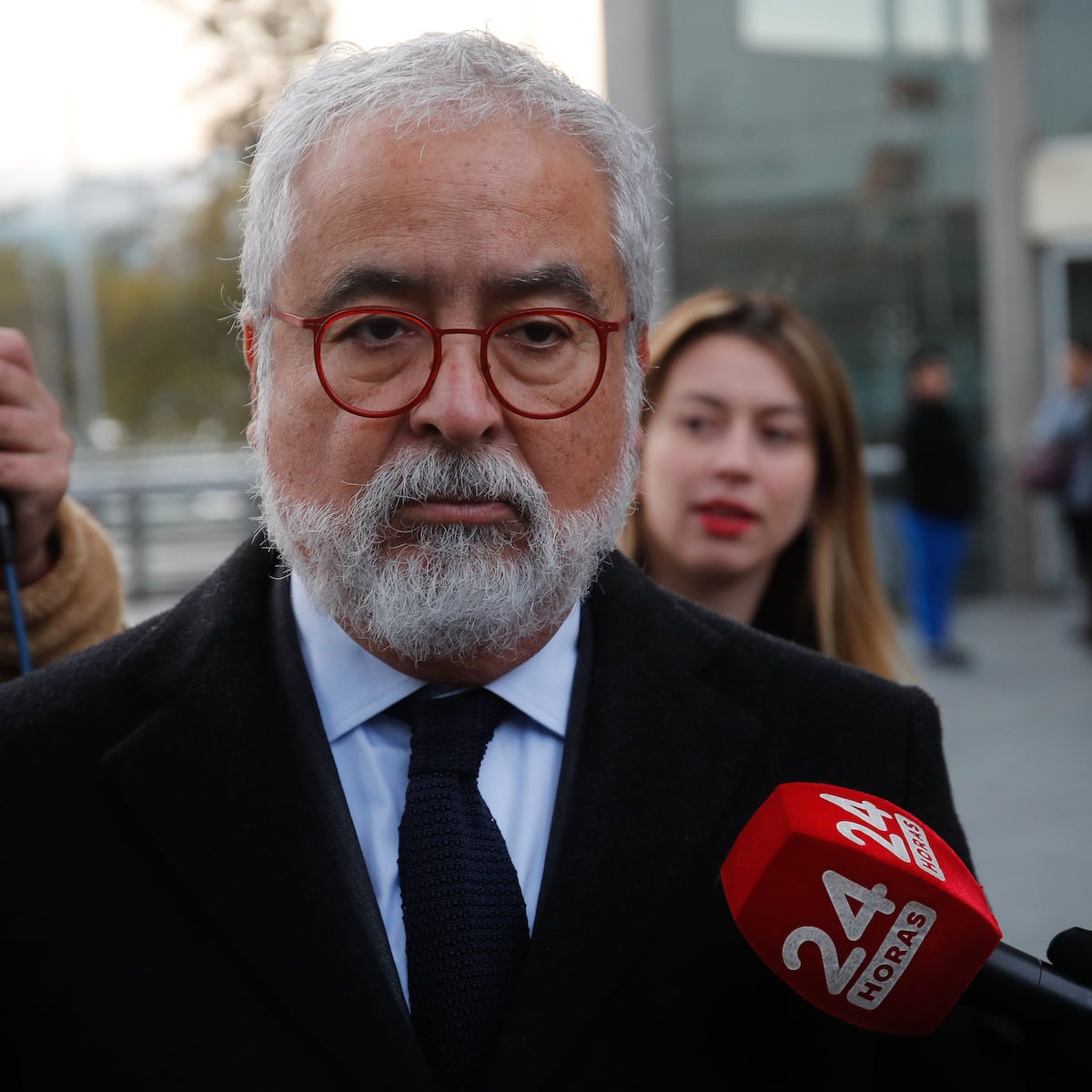Fiscalía permitirá acceso al celular de Luis Hermosilla solo a su defensa Fiscalía permitirá acceso al celular de Luis Hermosilla solo a su defensa