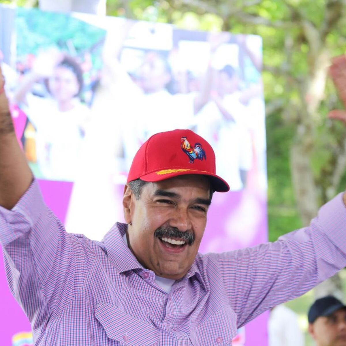 Maduro adelanta Navidad a octubre como homenaje al pueblo Maduro adelanta Navidad a octubre como homenaje al pueblo