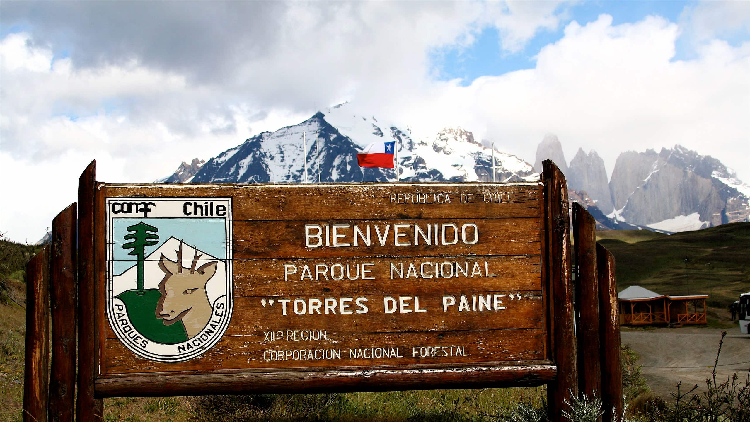 Torres del Paine, Chile: dos turistas muertos y siete desaparecidos durante una excursión por mal clima.
