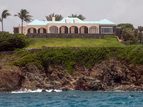 ¿Cómo llegaron las islas “del terror” a manos de Jeffrey Epstein?