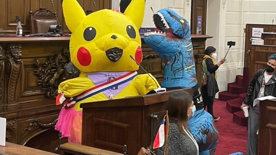 Tía Pikachu
